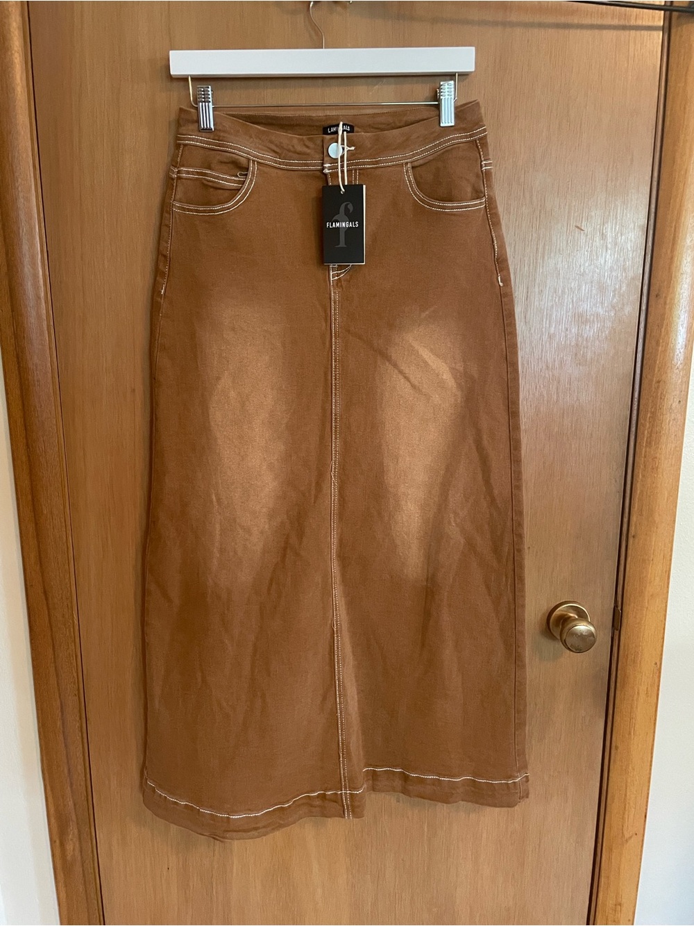 NWT FlaminGals Stretchy Brown Denim Skirt Size 28”